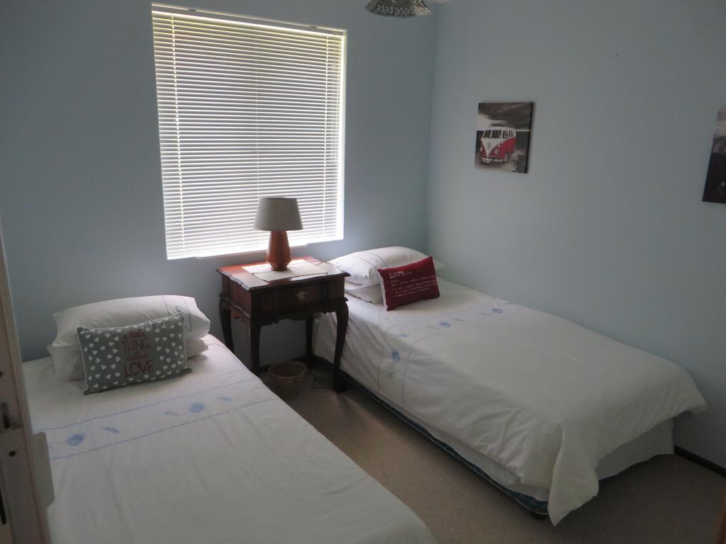 No. 1 Living Waters Apartment Simon's Town Exterior photo